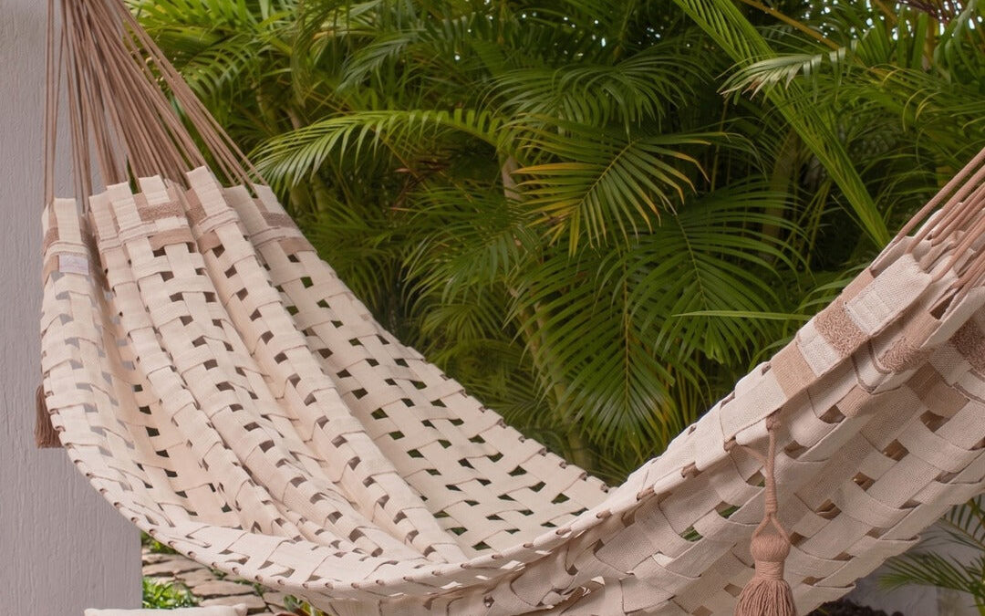 Rede de Descanso Casal Trancê Natural — Santa Luzia, Curadoria Praiana
