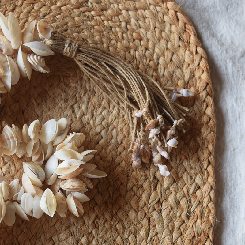 Colar de Mesa Rami com Conchas artesanal — terceira imagem